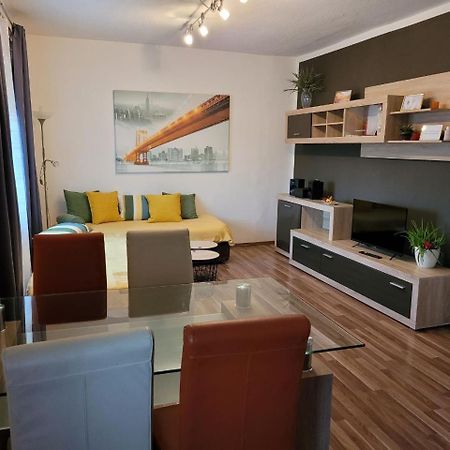 Zentral Gelegene, Sehr Ruhige Und Helle Wohnung 그라츠 외부 사진